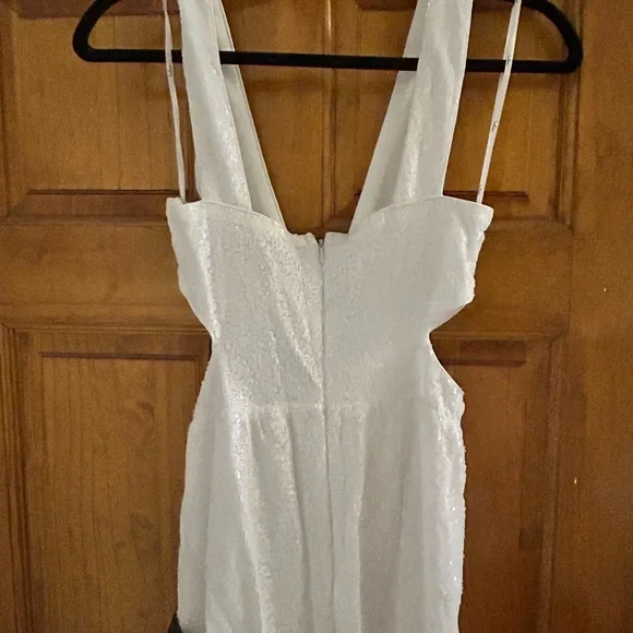 Lulus white sequin jumpsuit - new with tags! Size XS - Picture 6 of 7